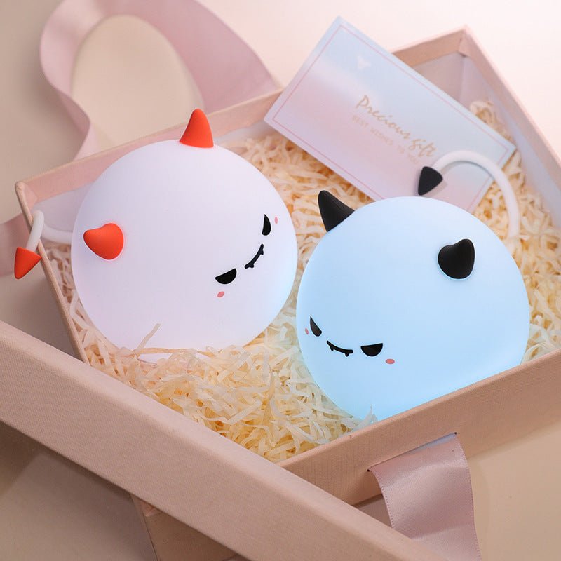 Cute Monster-Shaped Silicone Night Light - 7Ehom